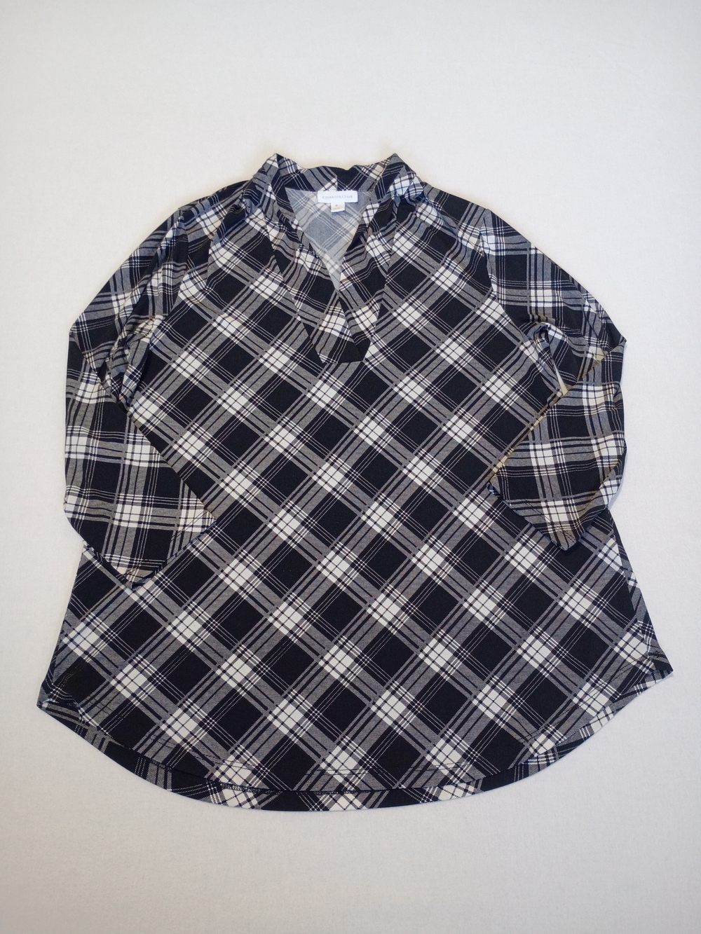 Charter Club Women's Size M Split Neck Plaid Tunic Shirt Lightweight Black White